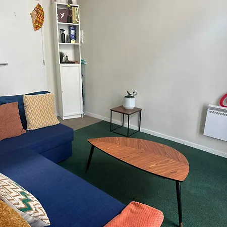 Apartment 5 Minutes From The Train Station