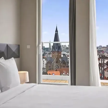 Penthouse 2bdr With 360 Midi 33 By Reside Apartment