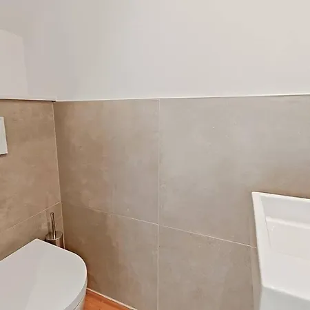 Elegant 3-bedroom In Ixelles Wit