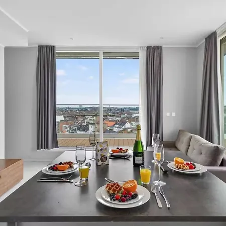 Penthouse 2bdr With 160 Midi 33 By Reside Apartment *