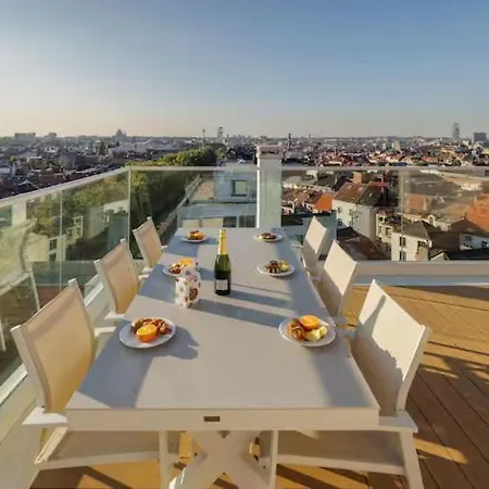Penthouse 2 Bdr With 160 View By Reside Apartment *