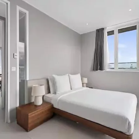 Penthouse 2 Bdr With 160 View By Reside *