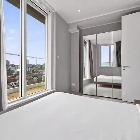 Penthouse 2 Bdr With 160 View By Reside Apartment