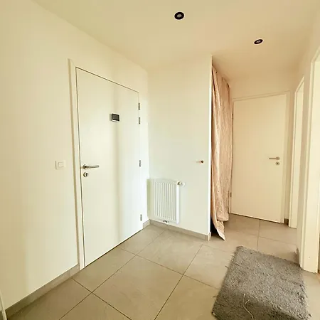 Lovely And Cosy Elegant Near Atomium, Ideal For Families