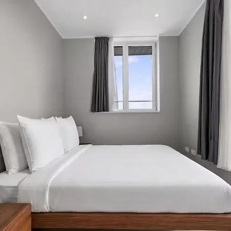 Penthouse 2bdr With 160 Midi 33 By Reside Apartment