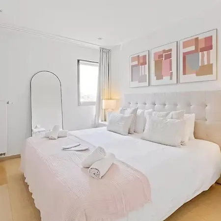 Apartment Elegant 3-bedroom In Ixelles Wit Brüssel