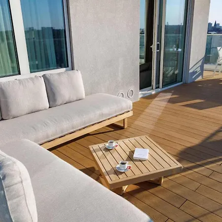 Apartment Penthouse 2bdr With 160 Midi 33 By Reside