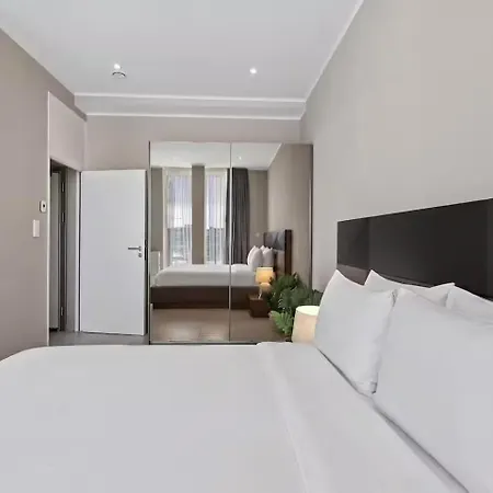 Apartment Penthouse 2bdr With 360 Midi 33 By Reside *