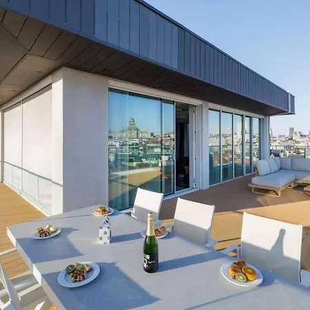 Penthouse 2bdr With 360 Midi 33 By Reside Apartment