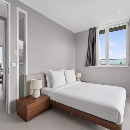 Penthouse 2bdr With 160 Midi 33 By Reside Apartment *