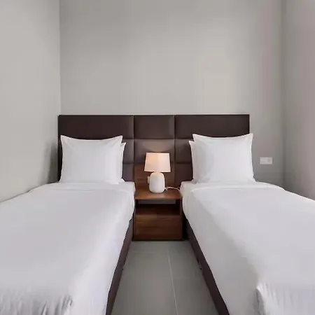 Apartment Penthouse 2bdr With 360 Midi 33 By Reside *