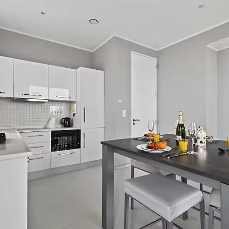 Penthouse 2bdr With 160 Midi 33 By Reside Brüssel