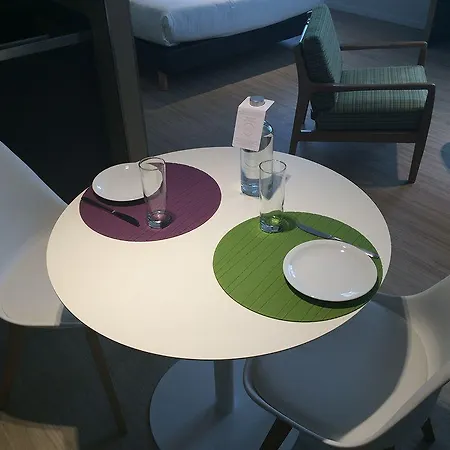 Aparthotel La Source - Quartier Louise 3*