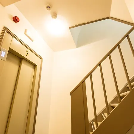 Apartahotel De France 1