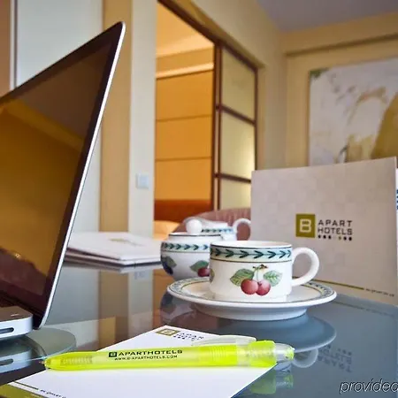Appart hôtel B-aparthotels Louise 3*
