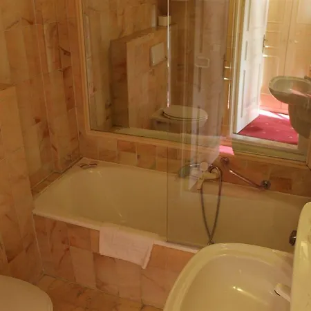 Szálloda Matignon 3*