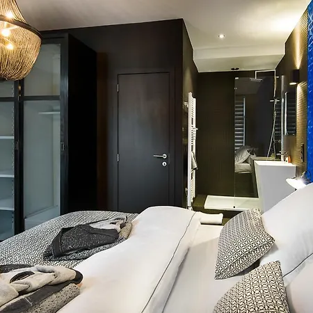 In One Bed & Breakfast Bruxelles
