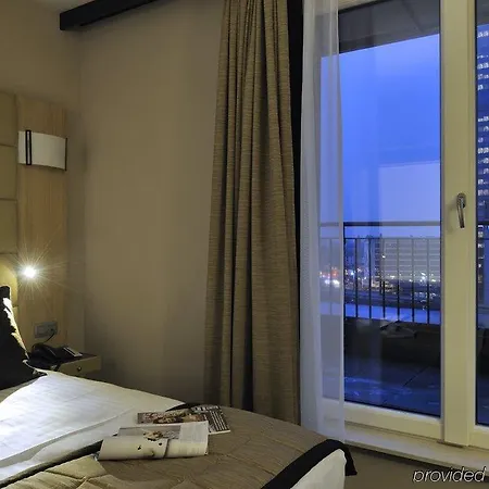 Novotel Brussels Centre Midi Saint-Gilles