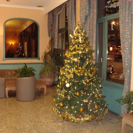 Le Dome Hotel