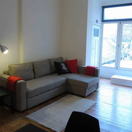 Louise Flats Bruselas