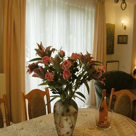 Apartment Cosy Nest With Garage In *