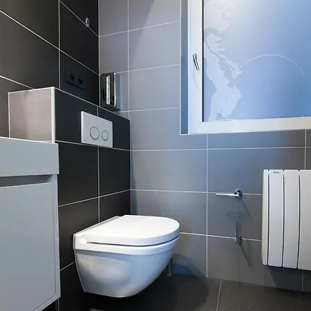 Realtycare Flats Grand Place Apartahotel *