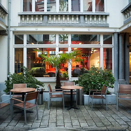 Hi Jacques Brel ブリュッセル