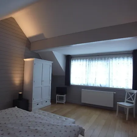 Apartment House In The City *