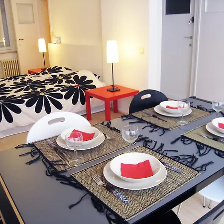 Апартаменты Ixelles Flats *
