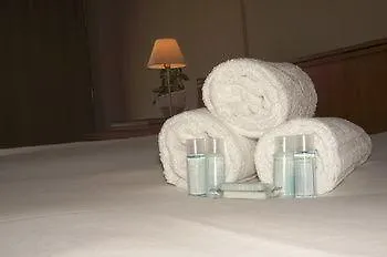 Hotel L'Escale Saint-Gilles