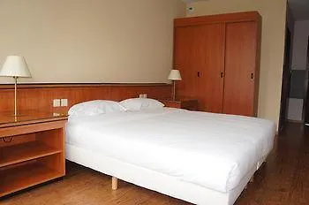 Hotel L'Escale Saint-Gilles