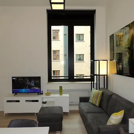 アパートホテル Chambon Suites 2*