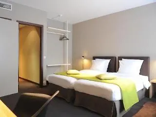 酒店 9hotel Chelton 3*