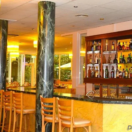 Ibis Brussels Centre Chatelain Ιξέλ