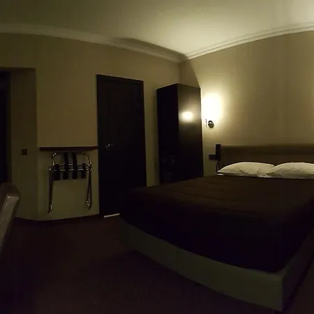Hotel Le Chantecler 2*