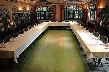 Otel Au Repos Des Chasseurs Brüksel