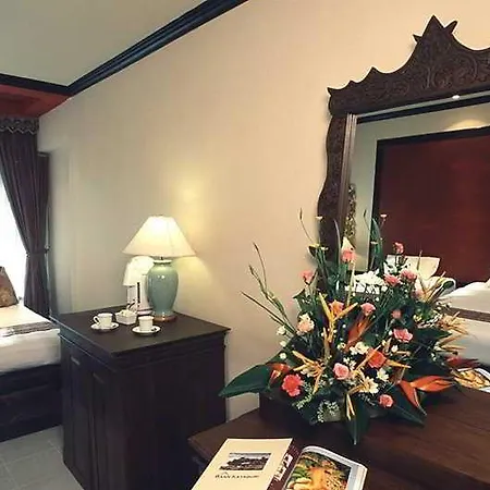 Zoom Hotel 4*