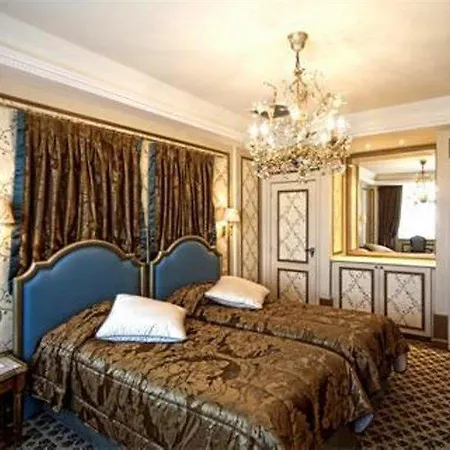 ホテル Metropole 5*