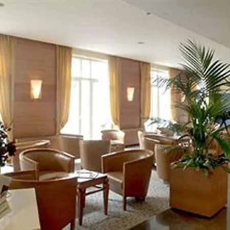 Otel Hilton Garden Centre