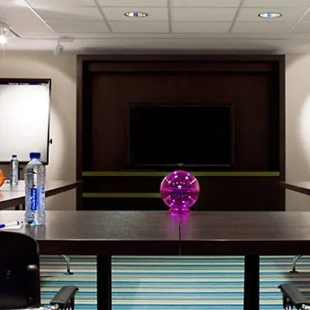 Hotel Aloft Schuman 3*