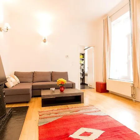 Urban Centre Hostal *