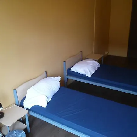 Gogh Youth Centre Hostel *