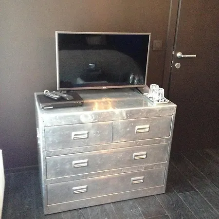 In One فندق مبيت وإفطار