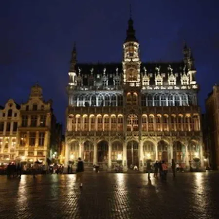 La Zarin Oda ve Kahvaltı 3*