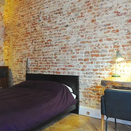 Exquisite In Apartman