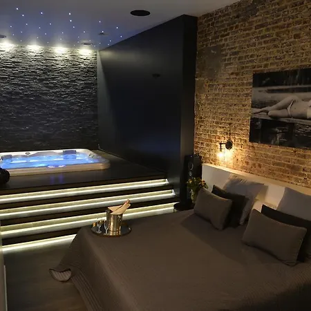 Avec Jacuzzi Sauna Privatif Apartman *