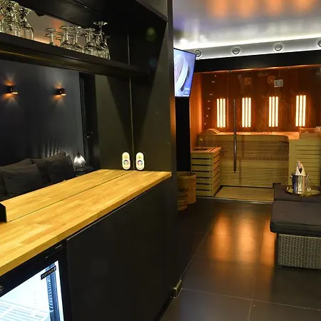 Avec Jacuzzi Sauna Privatif * Brüsszel