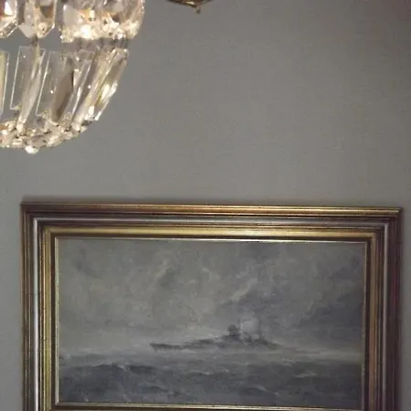 Vincentv. Gallery *