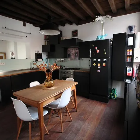 86 Downtown House *