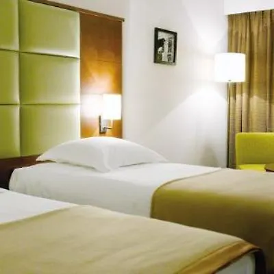 Hotell New Charlemagne 4*